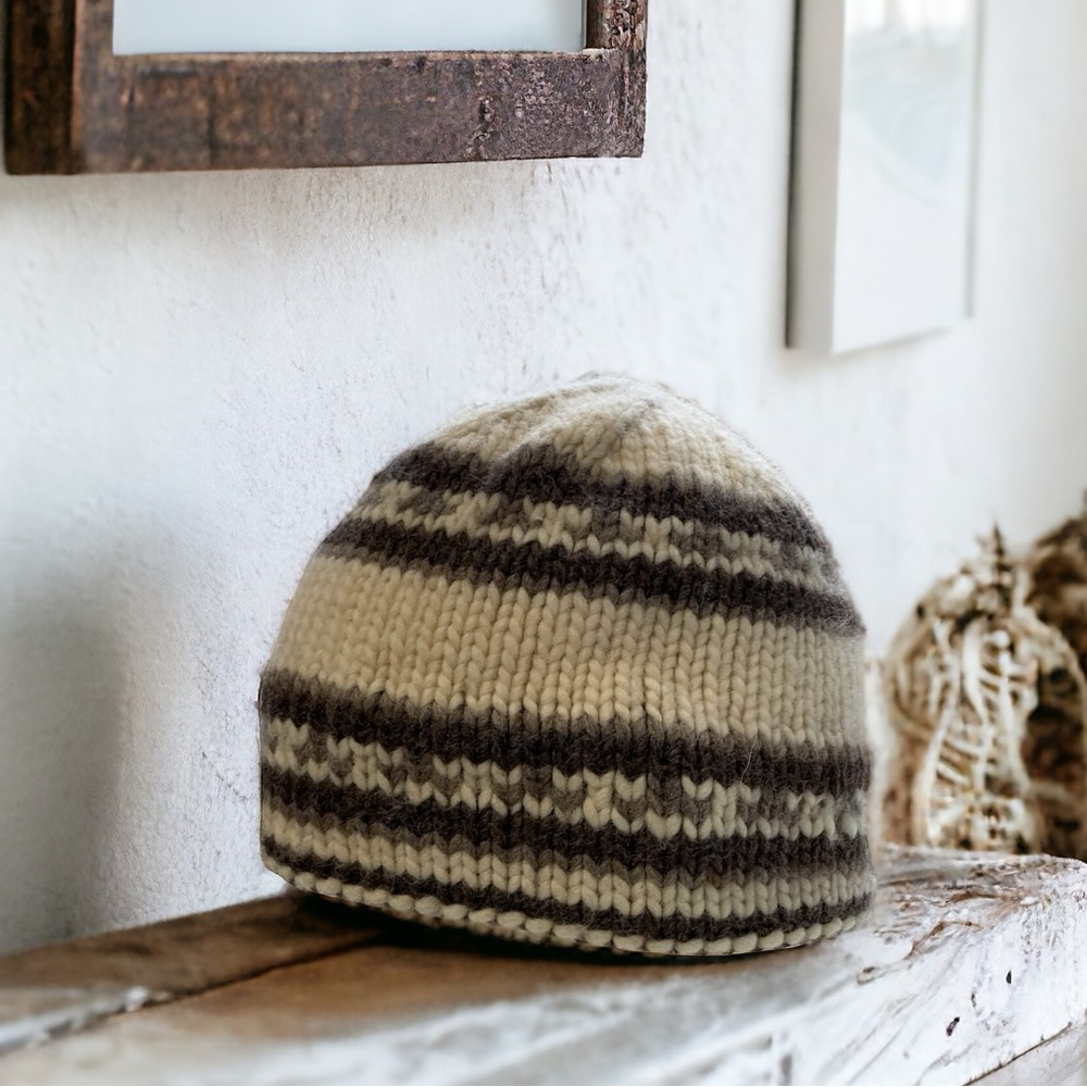 Hand Knit Unisex Thick 100% Wool Bean in Cream & Tan | O/S